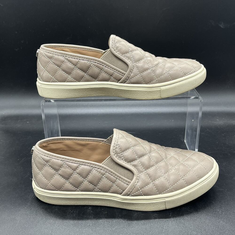 Steve Madden Ecentrcq quilted slip on sneaker womens 8 beige casual walking